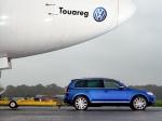 Volkswagen Touareg V10 TDi Tows Boeing 747 2006 года